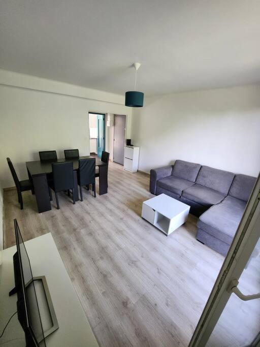 Apartment Deux Chambres 64m2 *